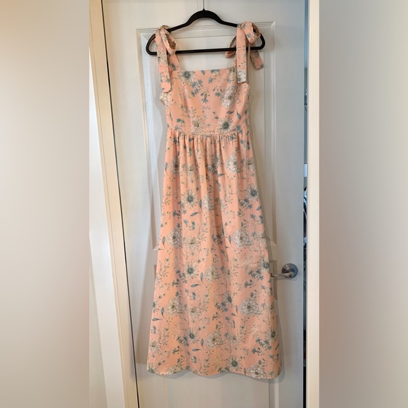 SOLD - Gal Meets Glam Makenna Floral Maxi Dress In Peach from Anthropologie - Picture 5 of 11